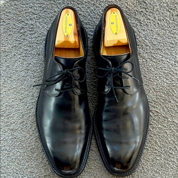 Cole Haan City Black Oxfords. WOOD SHOE TREES from Nordstrom. Size 10.5